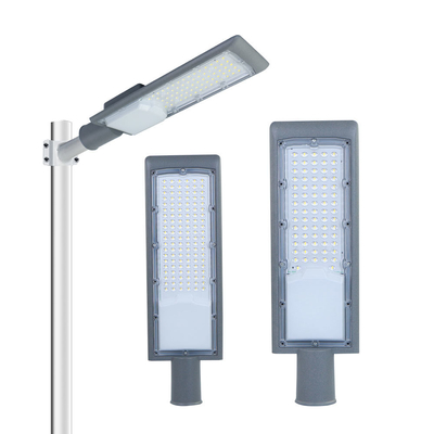 IP65 Waterproof LED Street Light Lumen tinggi 30000HRS Hidup untuk jalan jalan taman